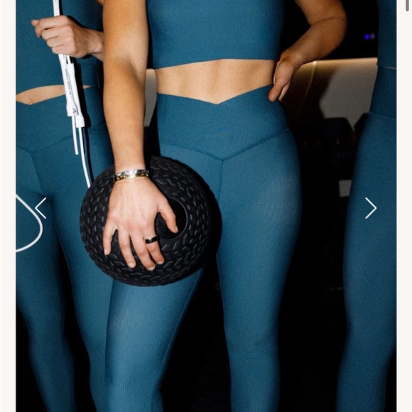 Salt Project | Ribbed Energy Leggings, size M, 25 in inseam - Picture 5 of 6